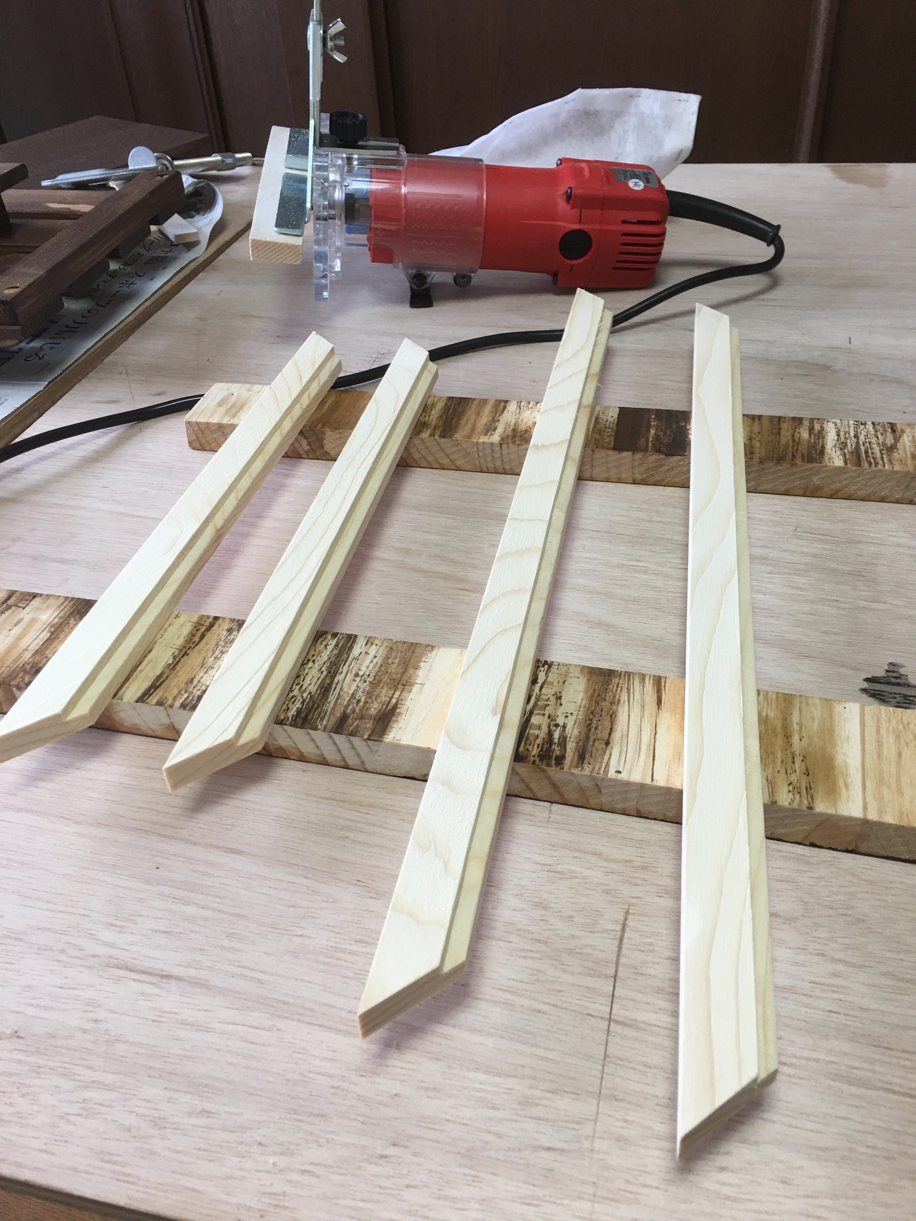Diy 額縁をトリマーで作ってみた とっちゃんnature