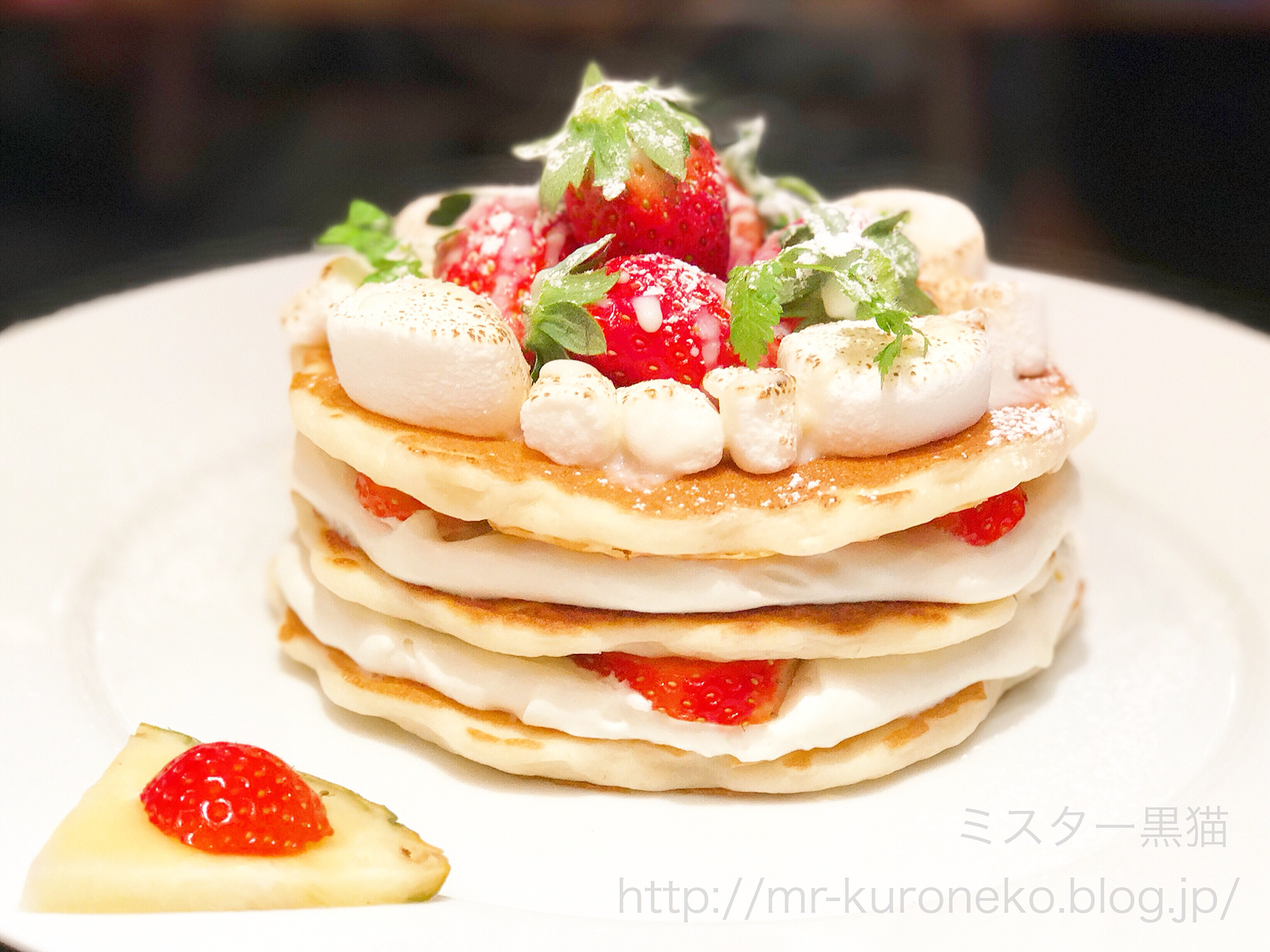 Moenacafe モエナカフェ 原宿 冬期限定 苺とマシュマロホワイトチョコレートパンケーキ ミスター黒猫のカフェめぐり パンケーキを日本一実食