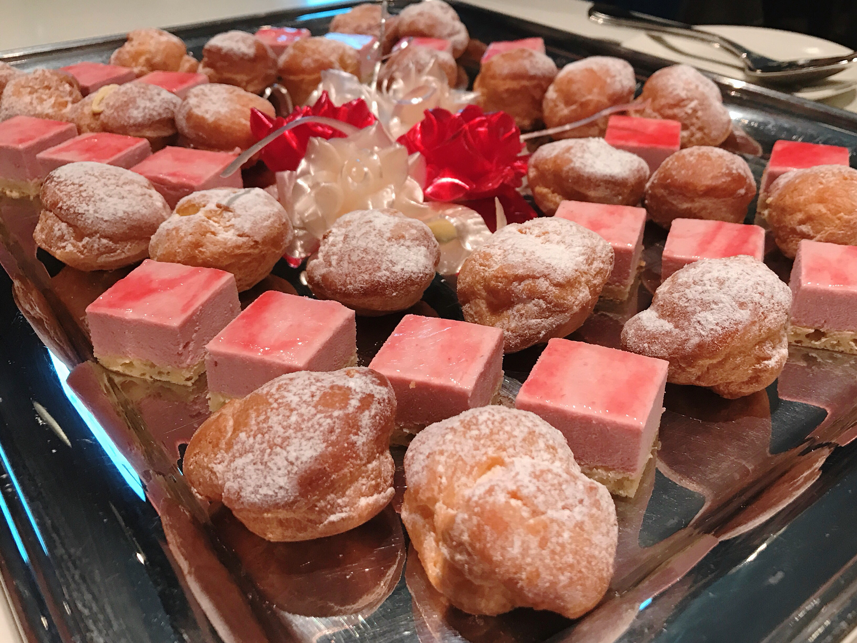 Mikuni Marunouchi 東京 メシコレ忘年会 16メシコレアワード ミスター黒猫のカフェめぐり パンケーキを日本一実食 Mikuni Marunouchi 東京 メシコレ忘年会 16メシコレアワード ミスター黒猫のカフェめぐり パンケーキを日本一実食