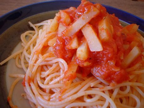 キタアカリのトマトソースパスタ