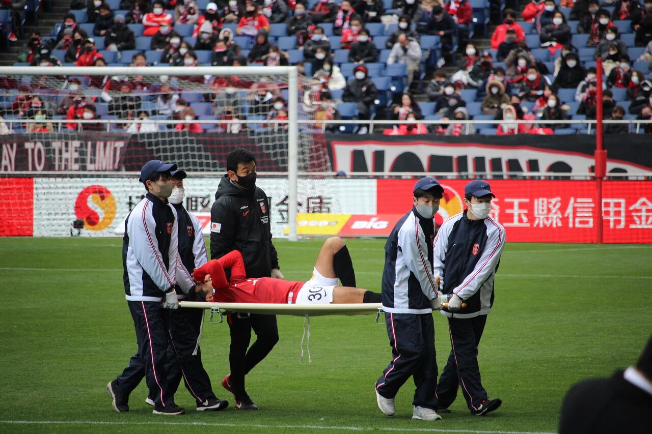 器の違い Jリーグ34節 浦和レッズvsコンサドーレ札幌 は0 2で浦和の完敗 3年計画どころか来年度の見通しが立たない中 今シーズン終了 あと興梠への ミシャの励ましについて 私的urawareds Subcul 器の違い Jリーグ34節 浦和レッズvsコンサドーレ札幌 は0 2で浦和の完敗 3年計画どころか来年度の見通しが立たない中 今シーズン終了 あと興梠への ミシャの励ましについて 私的urawareds Subcul
