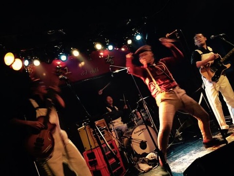 UXjl0gSy0Ki1Sl8-loX9E0JNgF4FdMt1enR4cNWEXzw