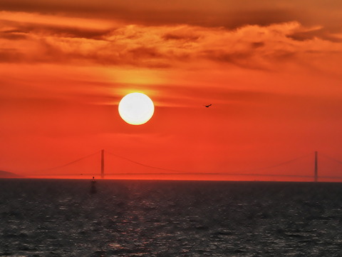 ③明石海峡大指に沈む夕日