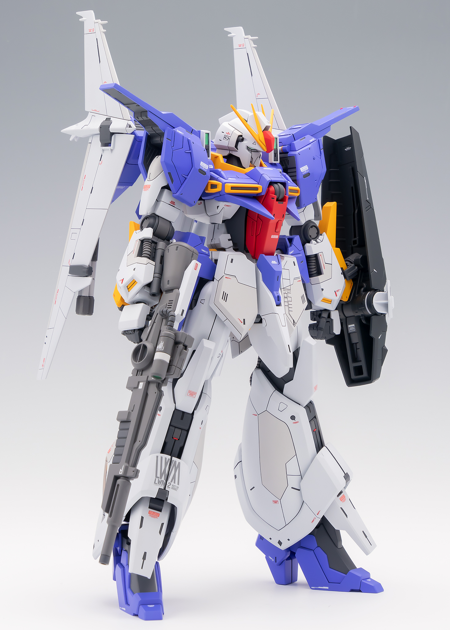 ガンダムリンドヴルム　塗装完成品