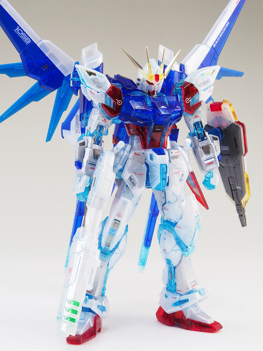 171119_RG_BuildStrikeGundam_02