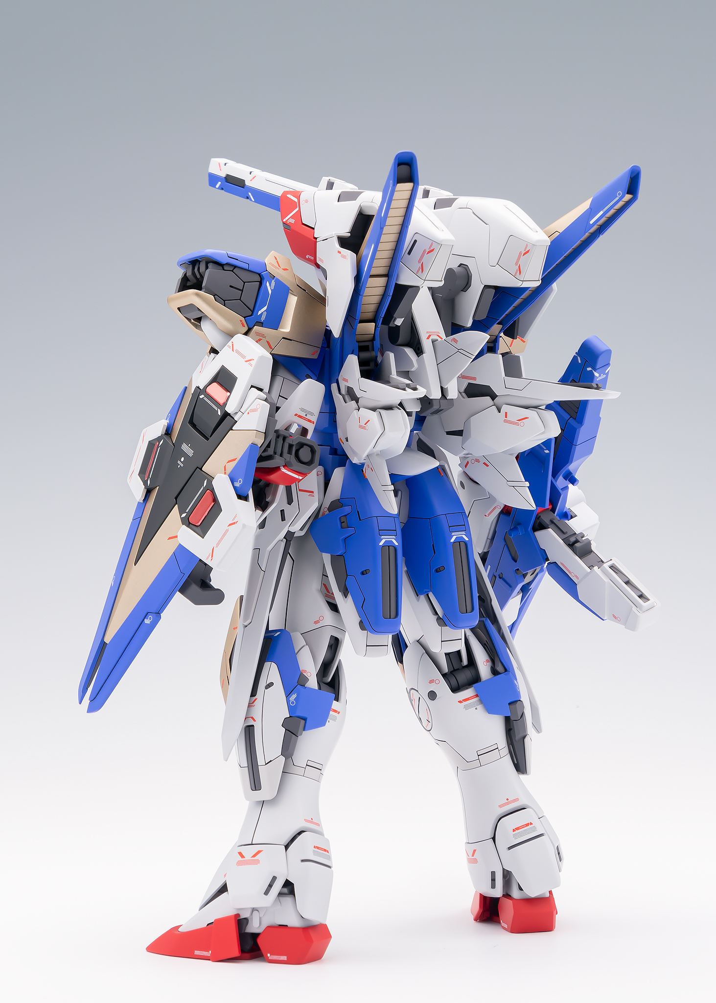 ＭＧ Ｖ２ガンダム Ver．Ka アサルトバスター　完成品　無塗装 MG V2アサルトバスターガンダム Ver.Ka 製作記5（完成） - でしあか