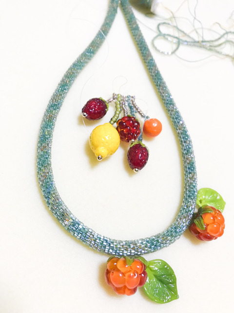 berry necklace試作中-2