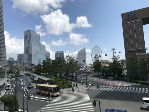 横浜
