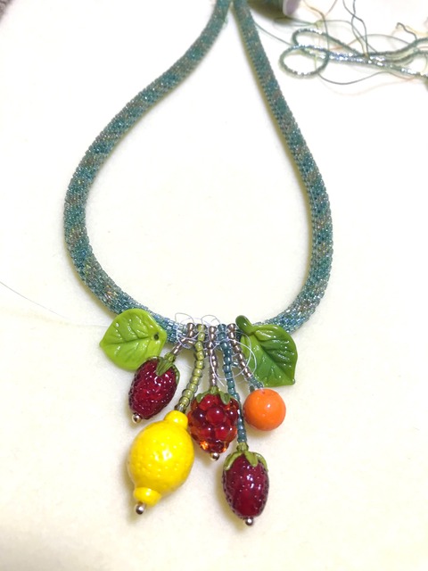 レモンのネックレス試作