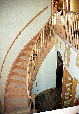 カーブ階段の施工例 翔君の輸入住宅