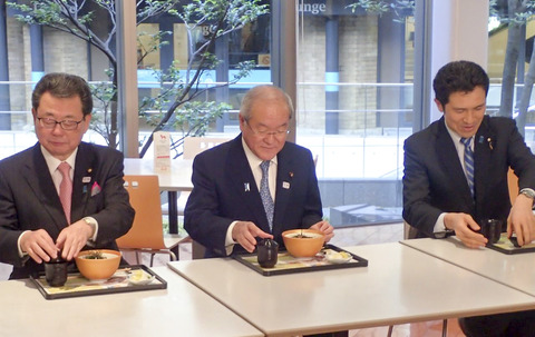 副大臣・大臣・政務官