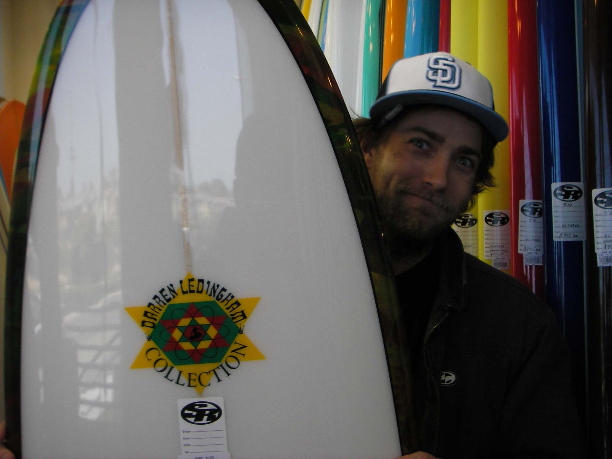 ラスタカラーのボード : サンディエゴ 波乗り＆研究?留学記