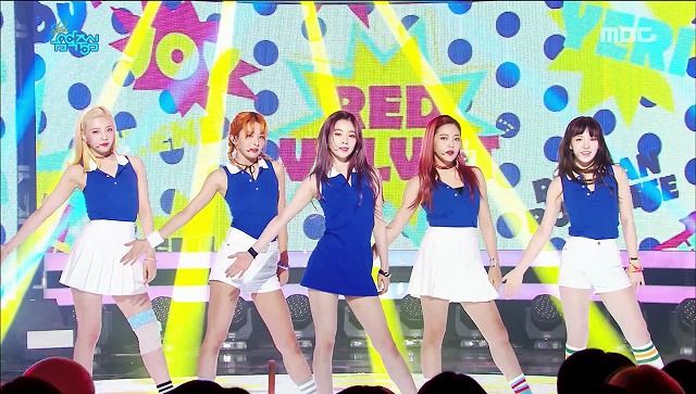 Red Velvet Russian Roulette 音楽中心 観 聴 楽 2