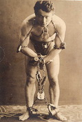 405px-HarryHoudini-1899