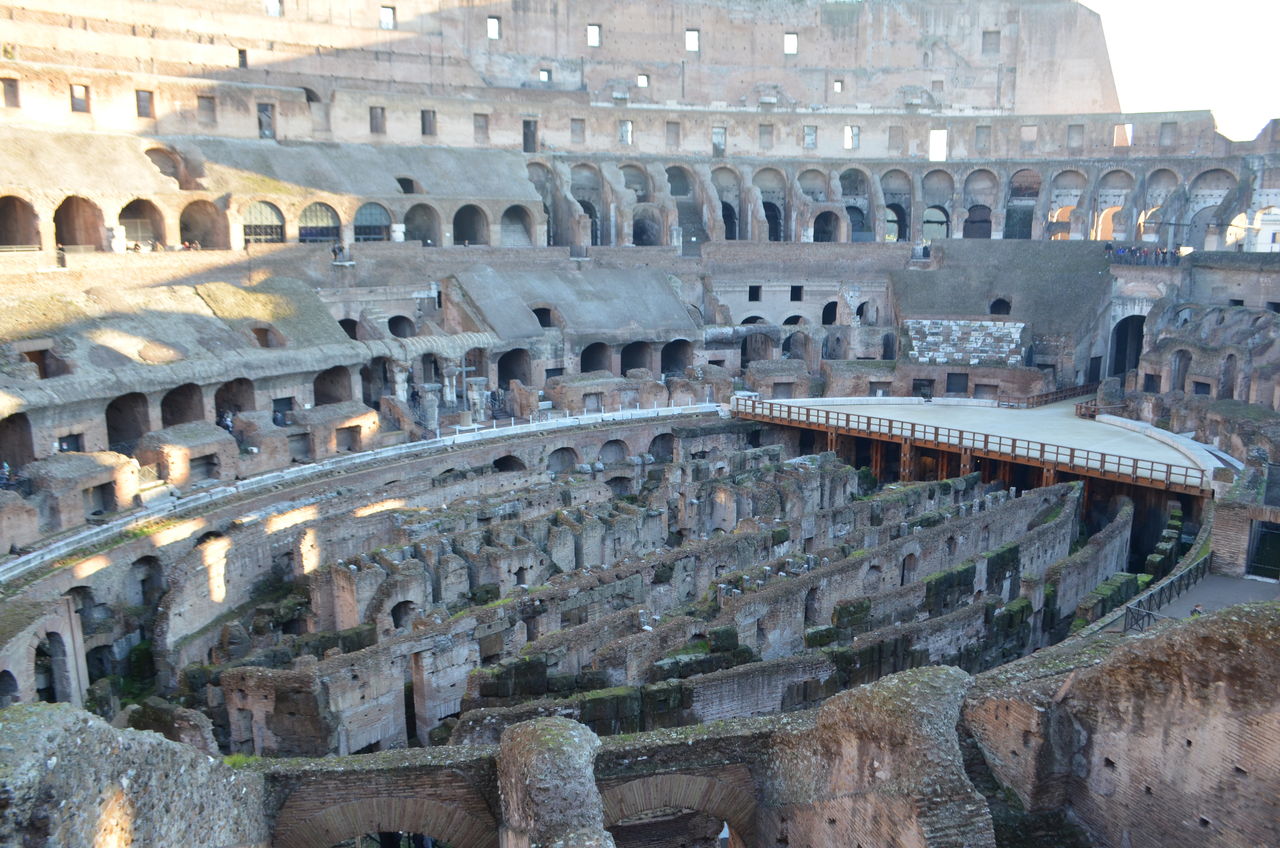 大晦日に早朝からコロッセオへ ローマ旅行3日目 Mの旅行記