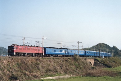 Rs76x24_199004a