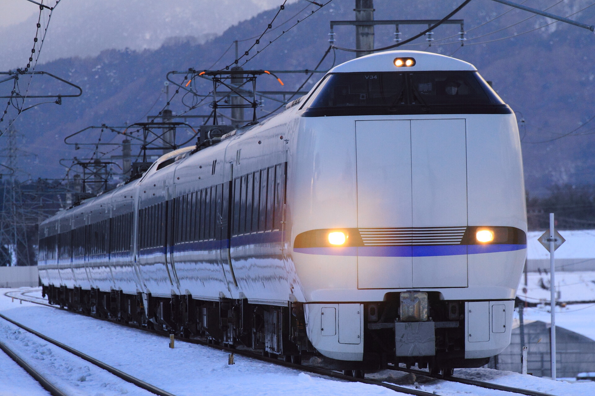 683系「サンダーバード」～陽暮れの近江中庄にて : Msykの業務（鉄道）日誌