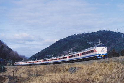 489_199201x1
