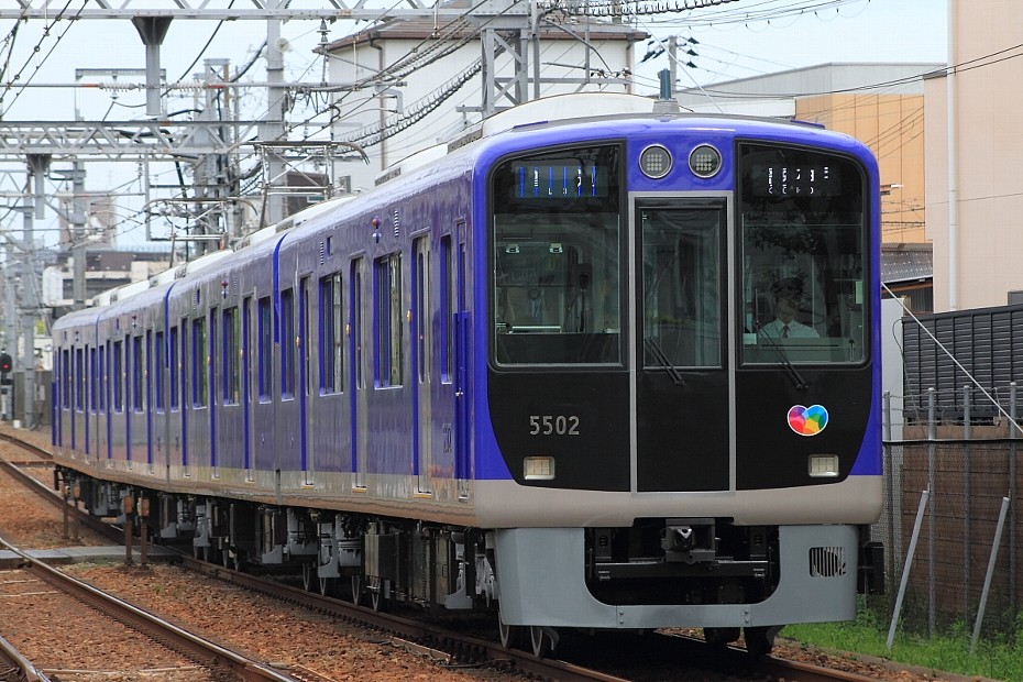リノベーション．色の変わった阪神5500系を見る : Msykの業務（鉄道）日誌