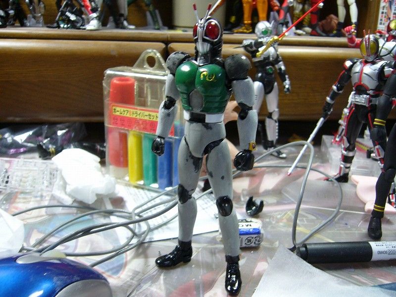 ぶっちぎるぜぇ S Hフィギュアーツ仮面ライダーblack Rx 改造 趣味を駆ける