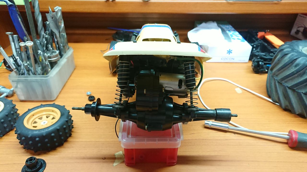 完全オリジナル 我流 ラッセル車風 マッドマックス カスタム