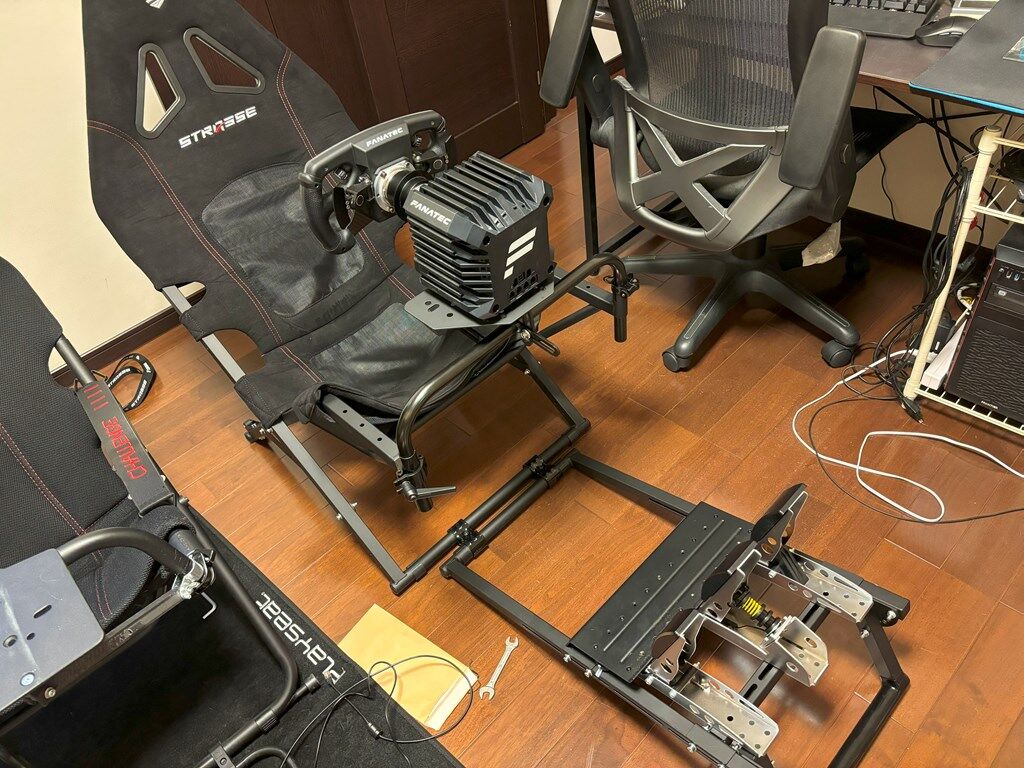 STRASSE AVANTI 折り畳みコックピットシート : のりじいの一方通行な日々