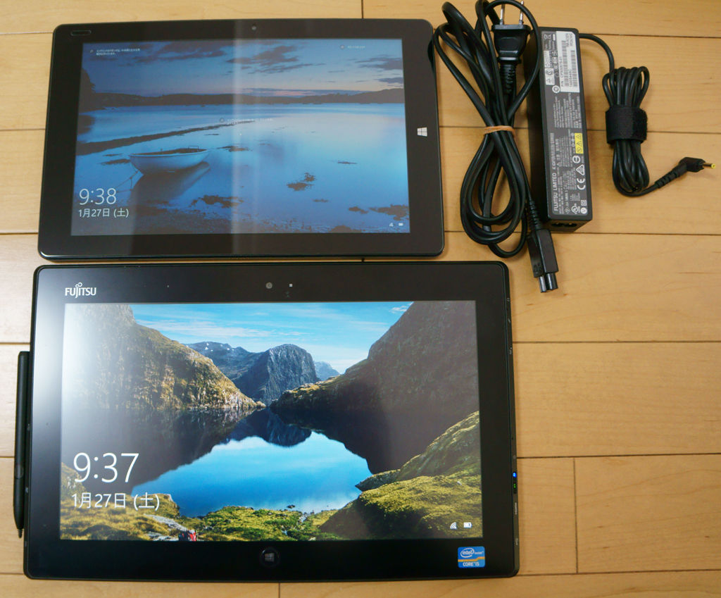 富士通 Q702/G office入り スタイラスペン付き 線が数本入ります