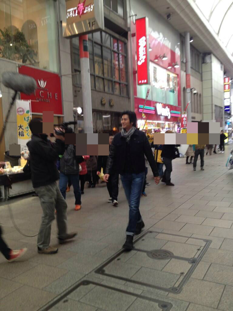 イケメン 広島で撮影中の速水もこみちが激写される でけえ 顔ちいせえ 画像あり まとめんたる W 2chまとめ イケメン 広島で撮影中の速水もこみちが激写される でけえ 顔ちいせえ 画像あり まとめんたる W 2chまとめ