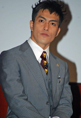 画像 ジョジョの実写化に欠かせない有名人ランキング 1位北村一輝 2位阿部寛 3位松本潤 まとめんたる W 2chまとめ 画像 ジョジョの実写化に欠かせない有名人ランキング 1位北村一輝 2位阿部寛 3位松本潤 まとめんたる W 2chまとめ