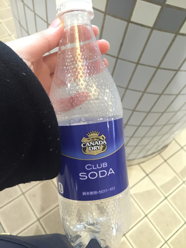 コカ コーラ カナダドライ クラブソーダ まみむめも 独り言