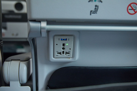 スタンダード席 充電エリア