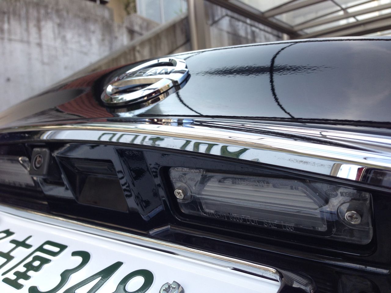 フーガハイブリッド日記 第2回 ナンバー灯を白色化の巻 3922投稿 名古屋の中古車販売会社の 社長日記 フーガハイブリッド日記 第2回 ナンバー灯を白色化の巻 3922投稿 名古屋の中古車販売会社の 社長日記