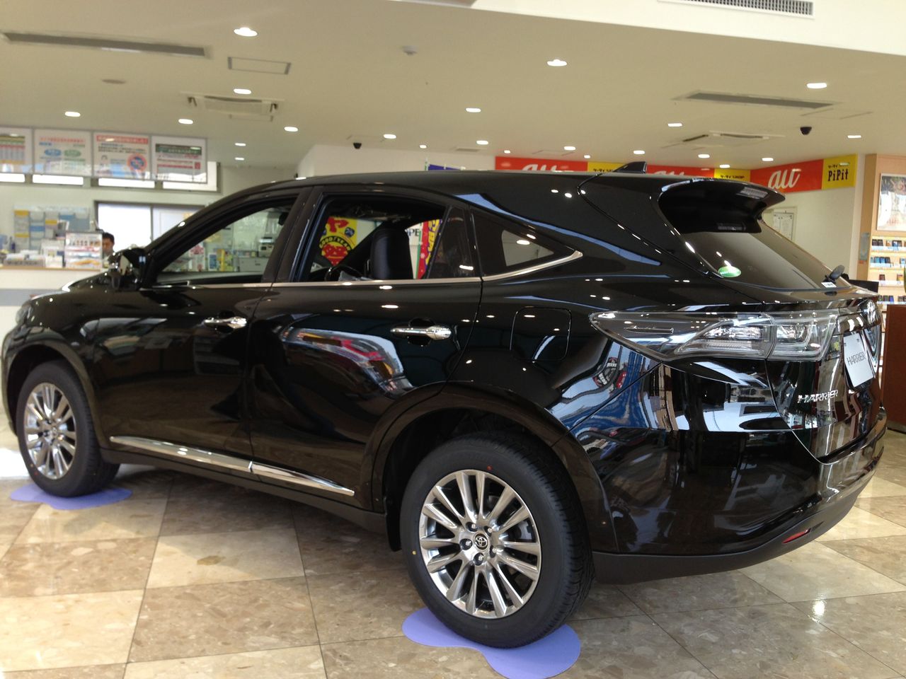 この車のデザインは似ている 3464投稿 名古屋の中古車販売会社の 社長日記