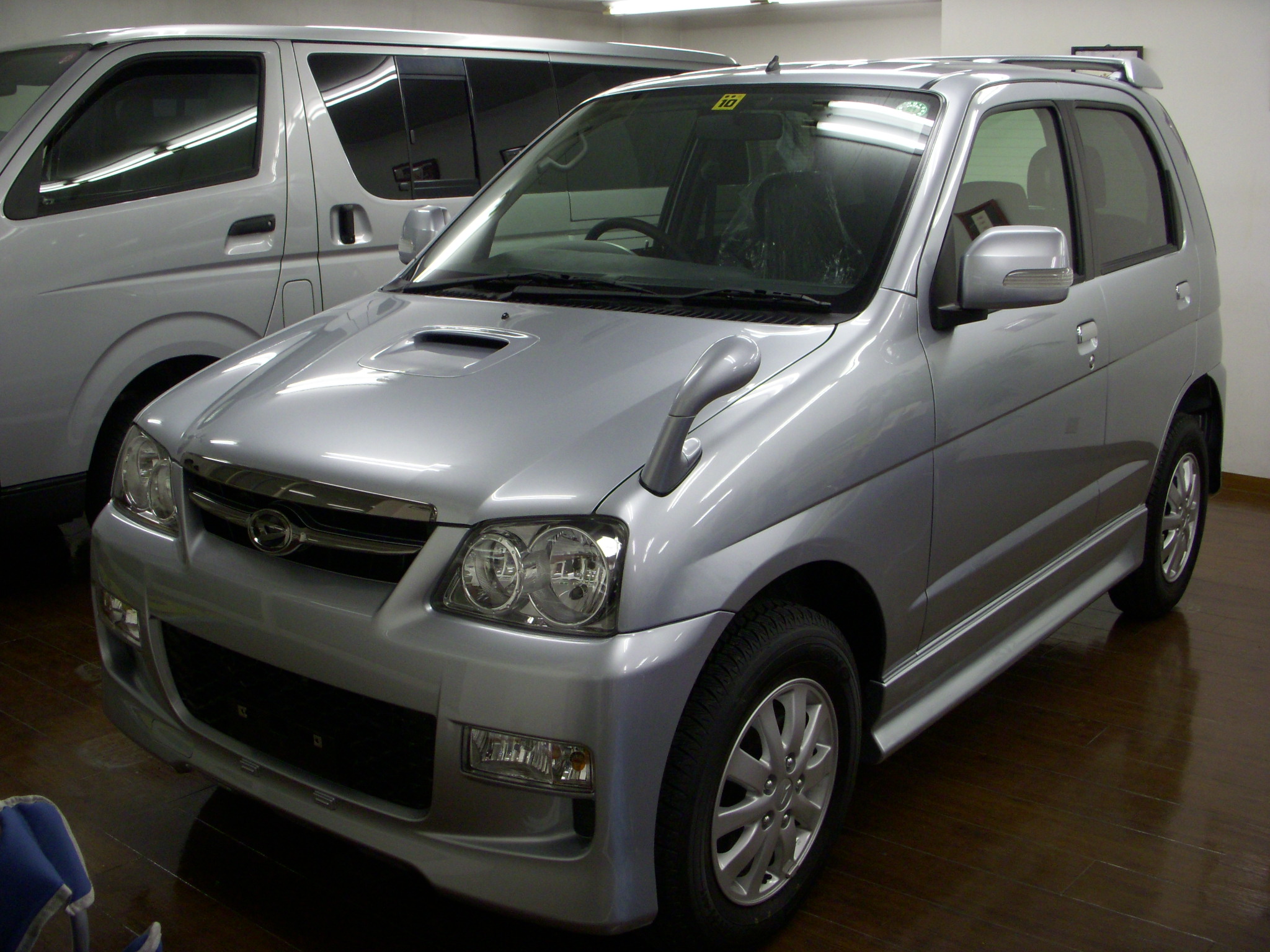 オークションの下見はこんなとこも ちゃ んとチェックです 1318投稿 名古屋の中古車販売会社の 社長日記