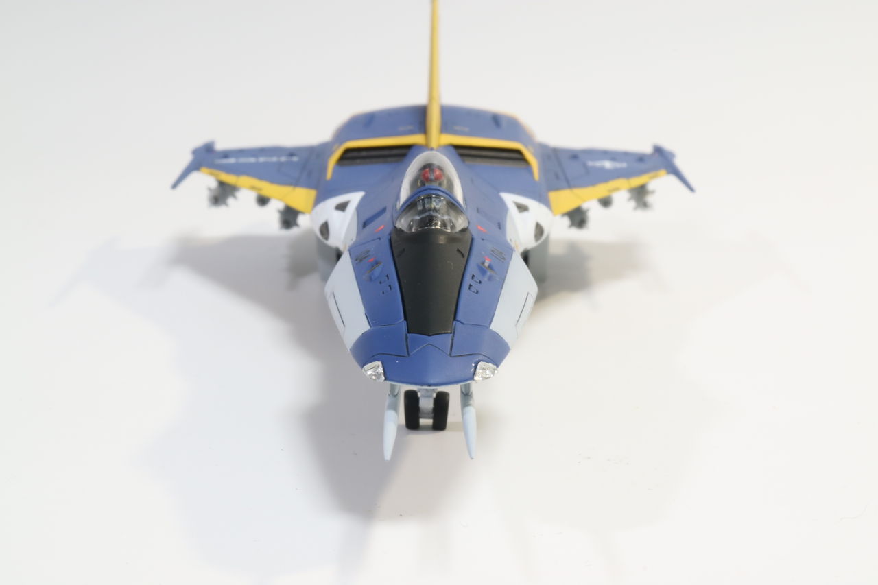 バンダイ 1/72 コスモファルコン 一般機 : おなかいっぱい。
