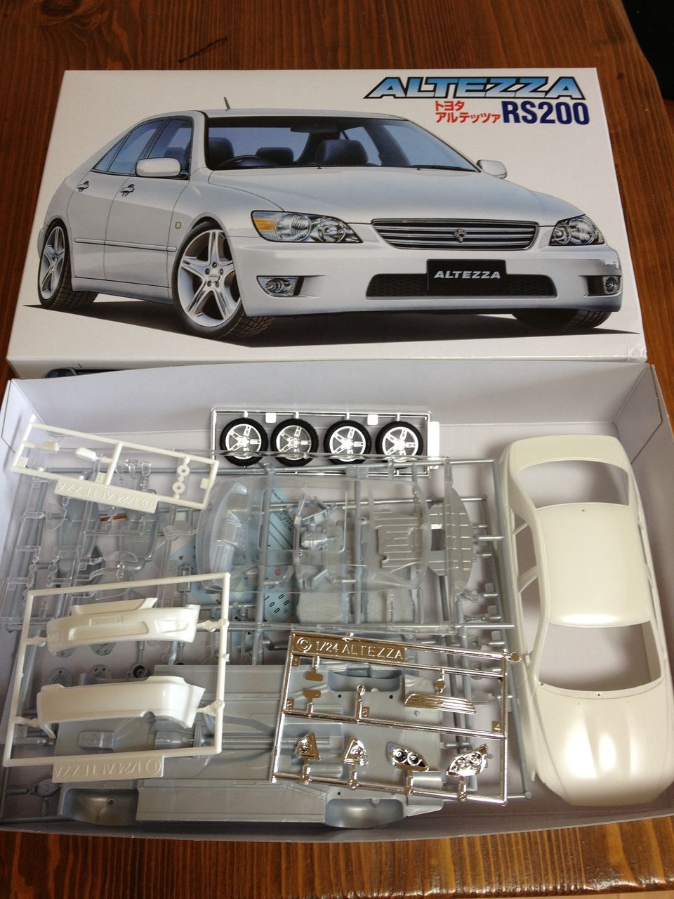 アルテッツァ RS200 サイドフランジ プロフィール必読