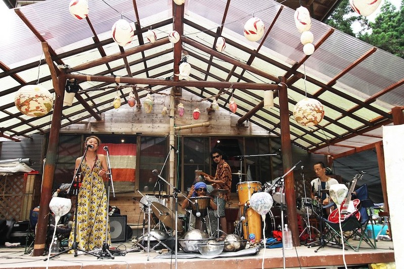 603519_211557962305492_99112561_n