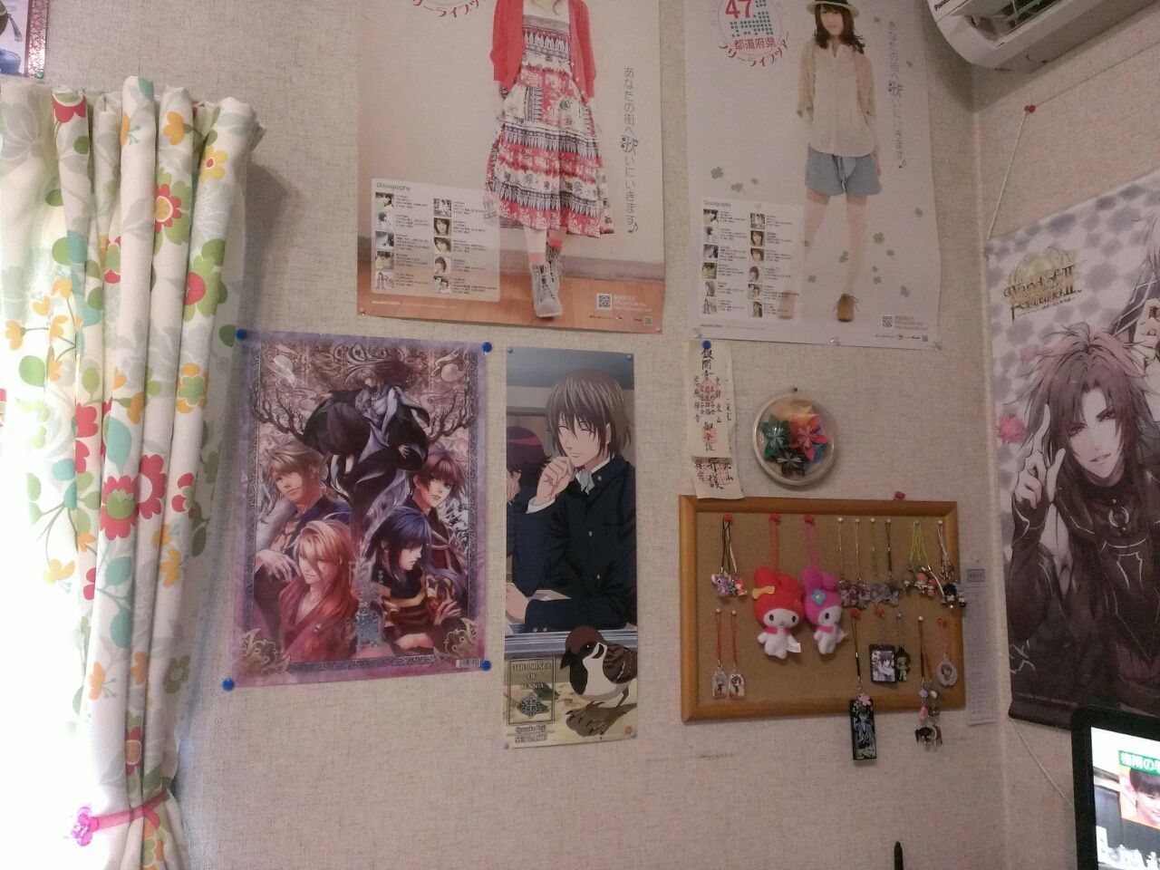 壁のポスターの張り替えをしました 和の心