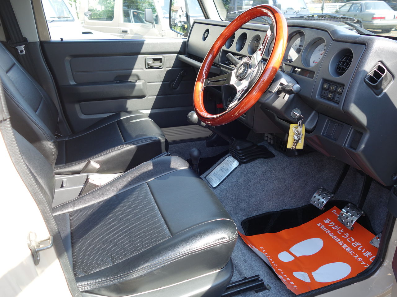 岡山県のｍ様 売約ジムニー納車報告 ジムニー専門店 埼玉 所沢 マッドモービル