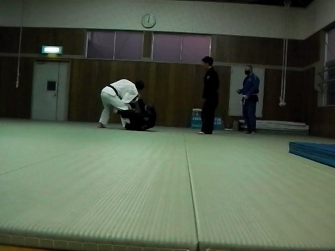 IMGA0002.MP4_snapshot_42.20.538