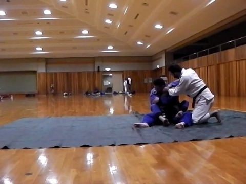 IMGA0001.MP4_snapshot_22.13.332