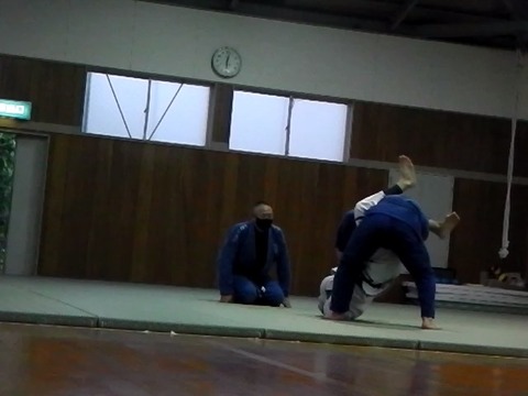 IMGA0003.MP4_snapshot_23.04.383