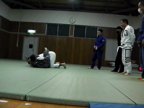 IMGA0005.MP4_snapshot_22.08.327