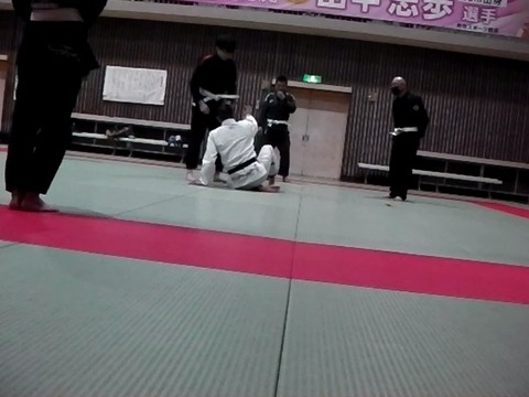 IMGA0001.MP4_snapshot_24.30.469