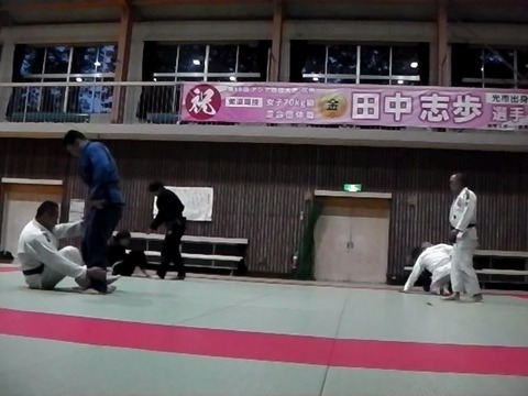 IMGA0001.MP4_snapshot_15.09.909
