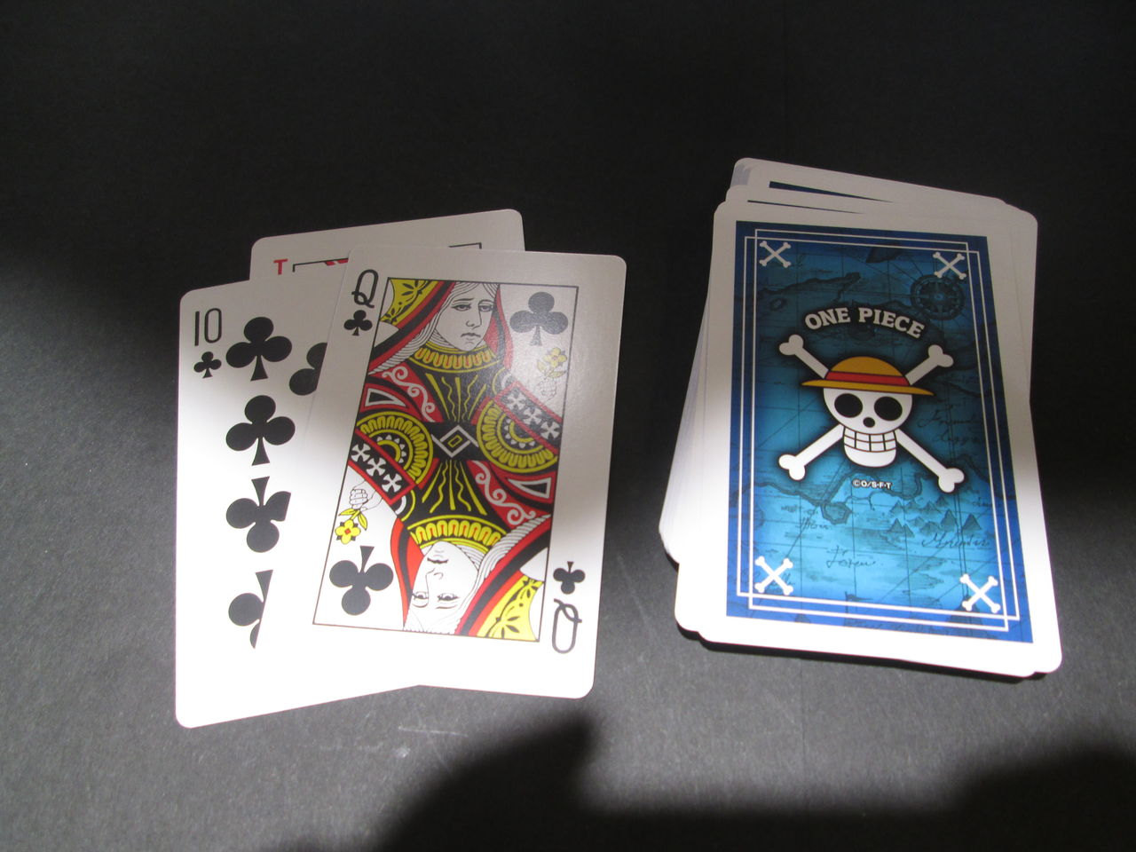 重ね着がおすすめ 麦わらストア限定パーカー発売中 One Piece 麦わらストア 航海日誌