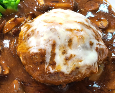 ふっくらジューシー！煮込みハンバーグの作り方