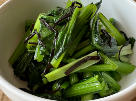 ピリッと爽やか！小松菜のわさびナムルの作り方【簡単副菜レシピ】