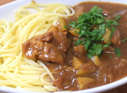 カレーパスタの作り方｜スパイシーな味わいがクセになる！