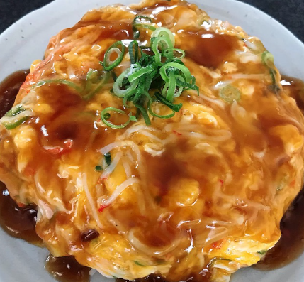 家庭で簡単に作れる！カニたま丼のレシピ